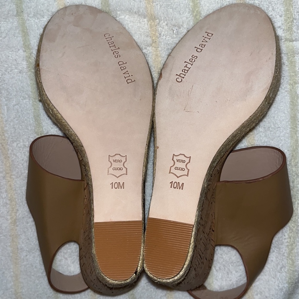 Charles David Wedge Nwt - image 3